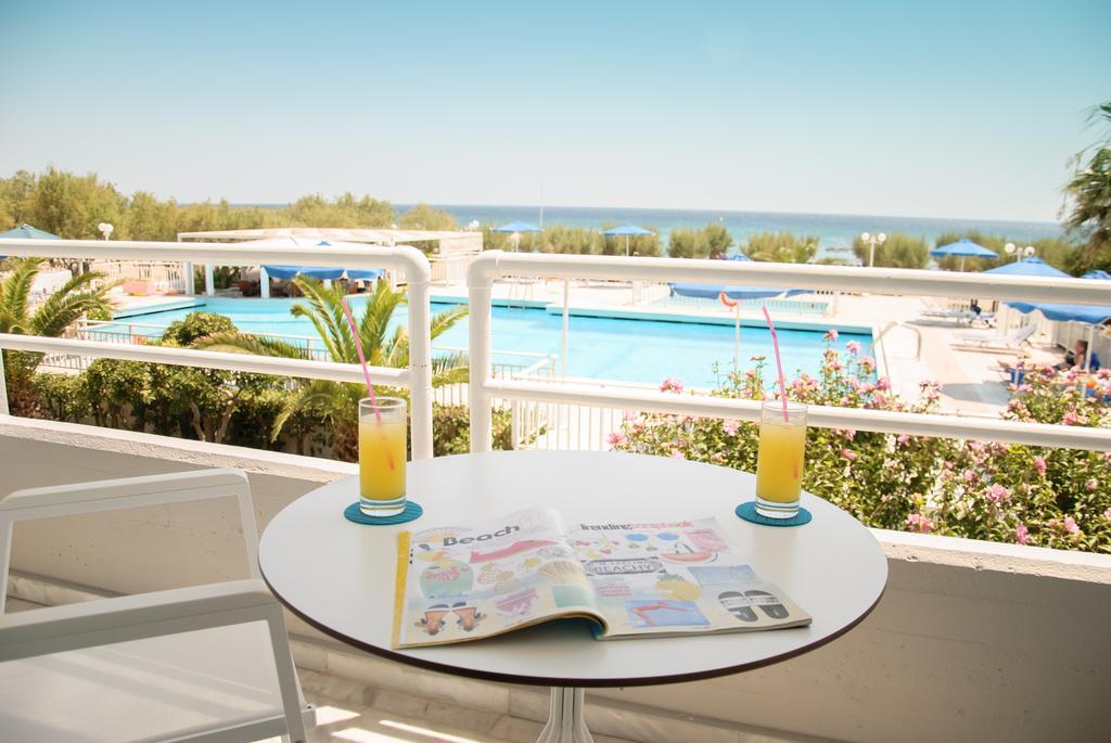 Kouros Seasight Hotel Pythagoreio Exterior photo